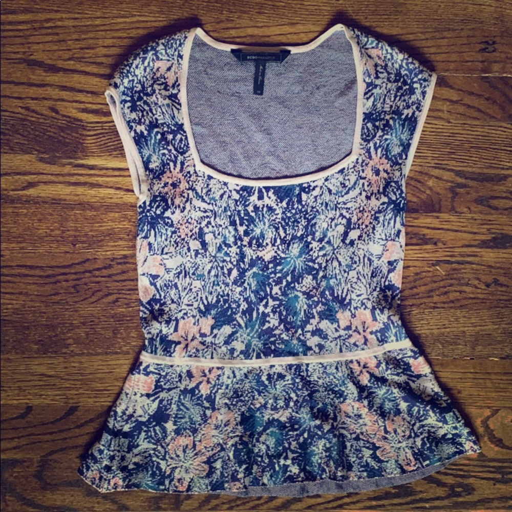 BCBGMaxAzaria - xs - top
